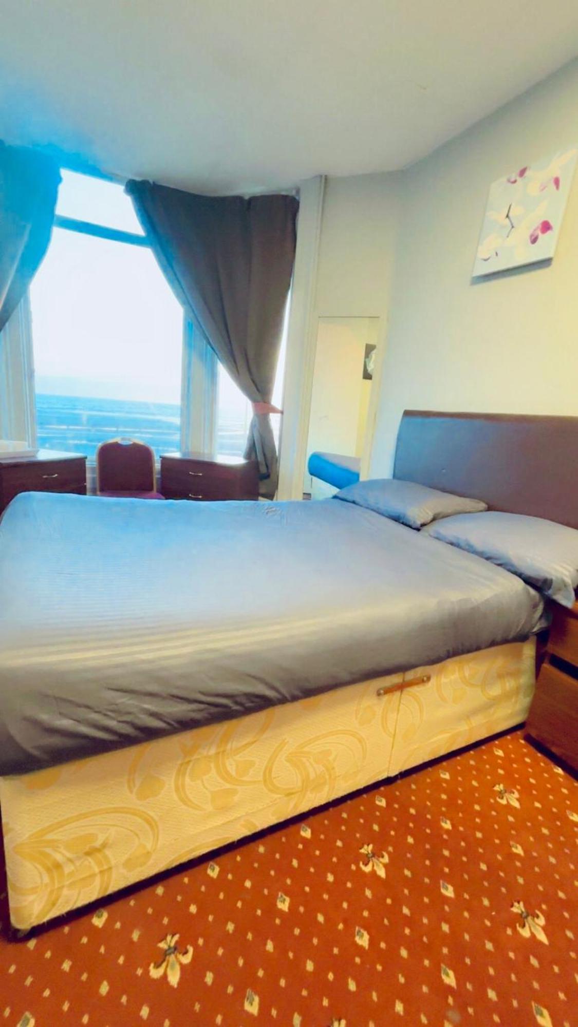 Blue Ocean - Formerly Known As The Golden Cheval 3* Blackpool