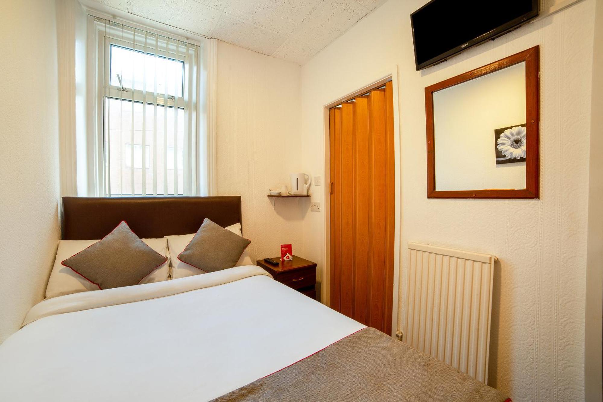 Hotel Oyo The Golden Cheval 3*
